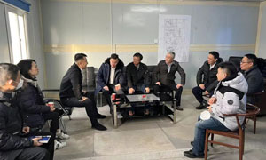 哈密巨融能源與中國(guó)建設(shè)銀行哈密市分行、烏魯木齊銀行股份有限公司哈密分行、昆侖銀行股份有限公司烏魯木齊分行合作簽約儀式順利舉行